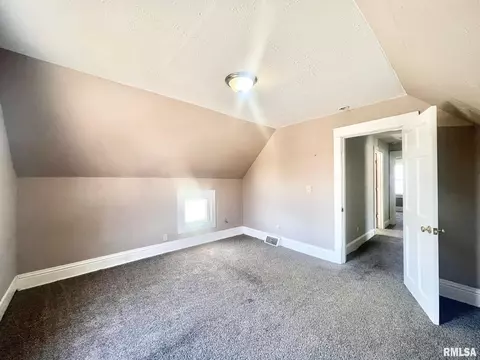 1019 25th St, Moline, IL 61265 photo 14