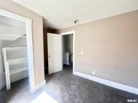 1019 25th St, Moline, IL 61265 photo 13