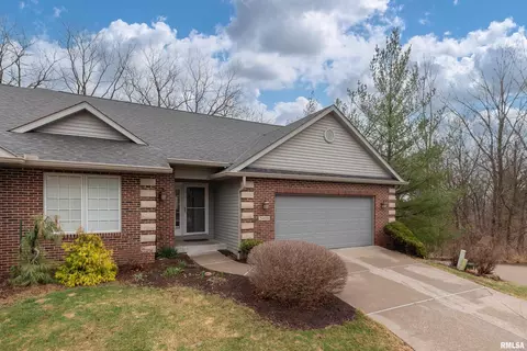 3409 Hunter Dr, Silvis, IL 61282