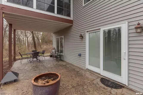 3409 Hunter Dr, Silvis, IL 61282 photo 3