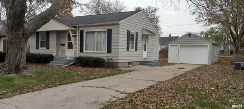 2045 32nd St, Rock Island, IL 61201