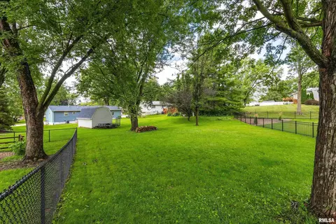 4 Sioux Ct, Eldridge, IA 52748 photo 32