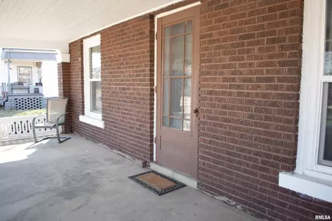 203 E 3rd St, Prophetstown, IL 61277 photo 3