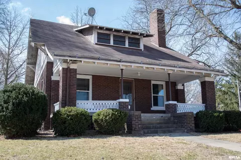 203 E 3rd St, Prophetstown, IL 61277
