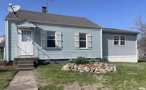 730 3rd St, Buffalo, IA 52728