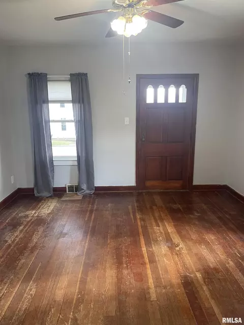 730 3rd St, Buffalo, IA 52728 photo 14