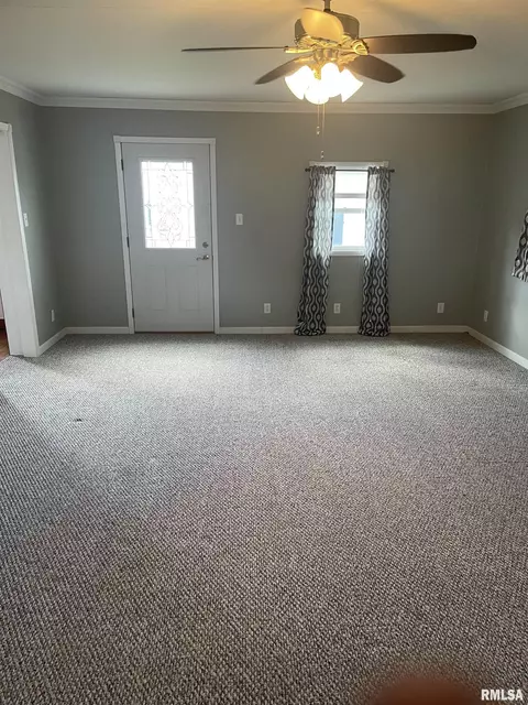 730 3rd St, Buffalo, IA 52728 photo 7