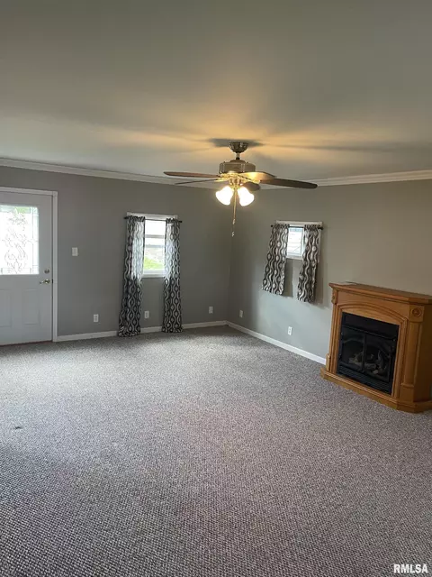 730 3rd St, Buffalo, IA 52728 photo 9