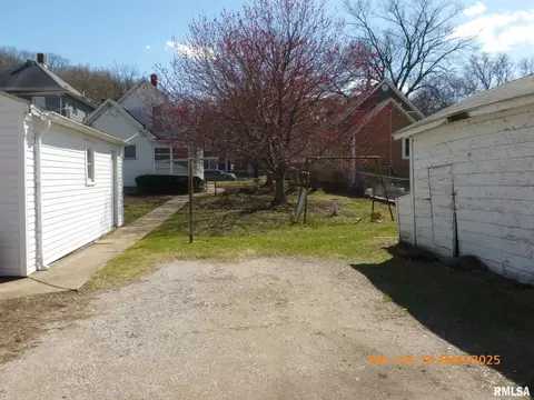 145 6th Ave, Moline, IL 61265 photo 33