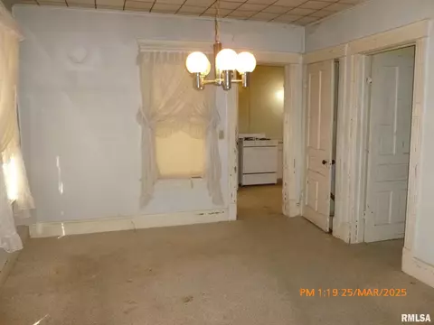 145 6th Ave, Moline, IL 61265 photo 7