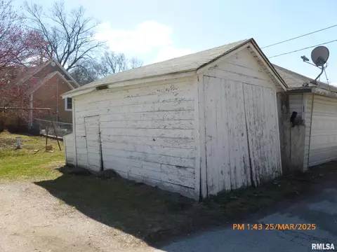 145 6th Ave, Moline, IL 61265 photo 34
