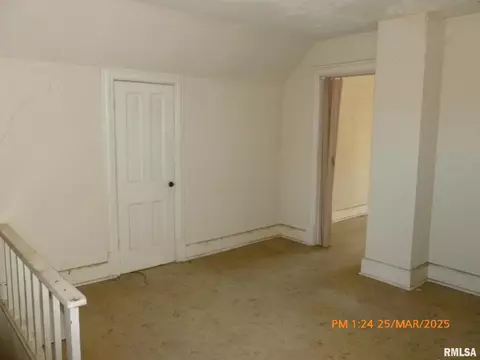 145 6th Ave, Moline, IL 61265 photo 16