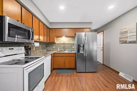 Kitchen - 209 1st Ave, Dewitt, IA 52742 photo 1 of 1