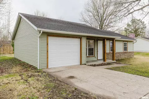 1607 E Pickett Ln, Marion, IL 62959 photo 6