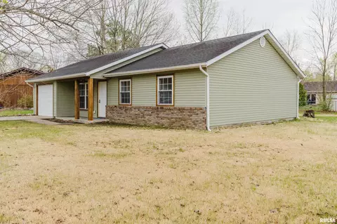 1607 E Pickett Ln, Marion, IL 62959 photo 2