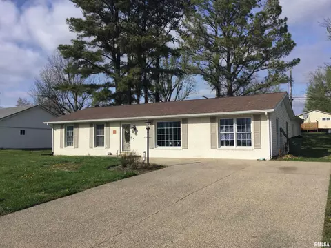 109 Evergreen Dr, Anna, IL 62906