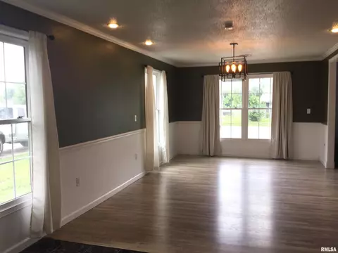 109 Evergreen Dr, Anna, IL 62906 photo 5