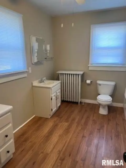 216 E 2nd St, Kewanee, IL 61443 photo 16