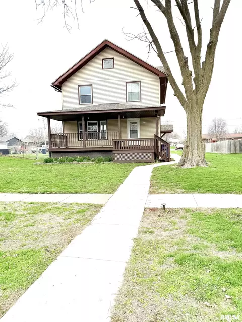 112 W Washington St, Wheatland, IA 52777