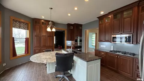 506 E Lincolnway Rd, Morrison, IL 61270 photo 6