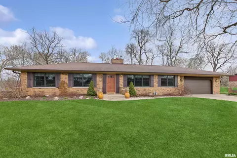 10711 50th St, Milan, IL 61264