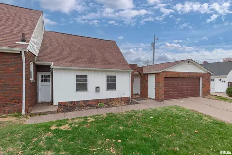 2933 26th Ave, Moline, IL 61265 photo 30