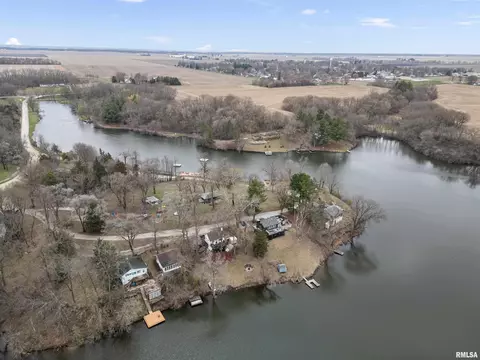 31 Cresent Lk, Alpha, IL 61413
