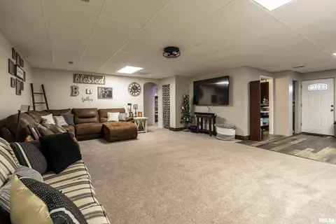 135 Doc Rd, Eldorado, IL 62930 photo 27