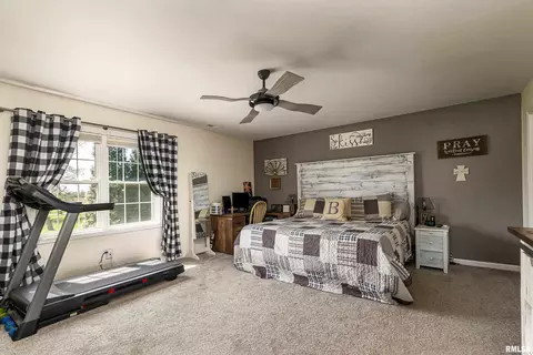 135 Doc Rd, Eldorado, IL 62930 photo 15