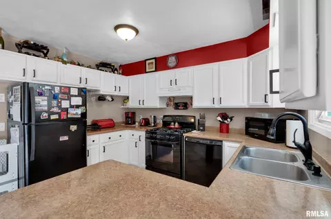 5338 5th Ave, Moline, IL 61265 photo 7