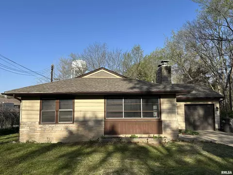 510 N Oakland St, Carbondale, IL 62901