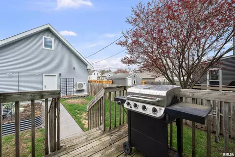 419 23rd Ave, Moline, IL 61265 photo 23