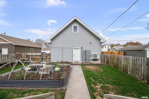 419 23rd Ave, Moline, IL 61265 photo 22