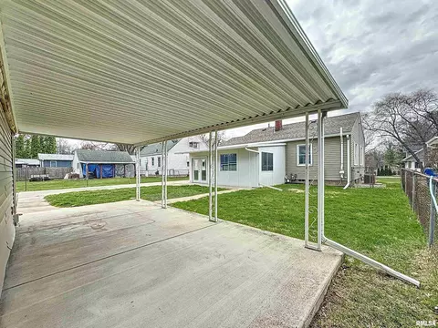 828 47th St, Moline, IL 61265 photo 42