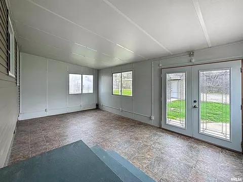 828 47th St, Moline, IL 61265 photo 29
