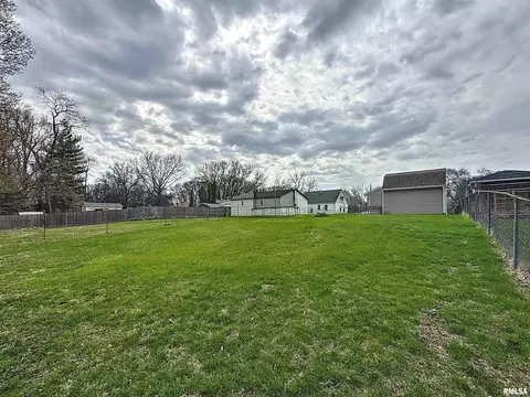 828 47th St, Moline, IL 61265 photo 40