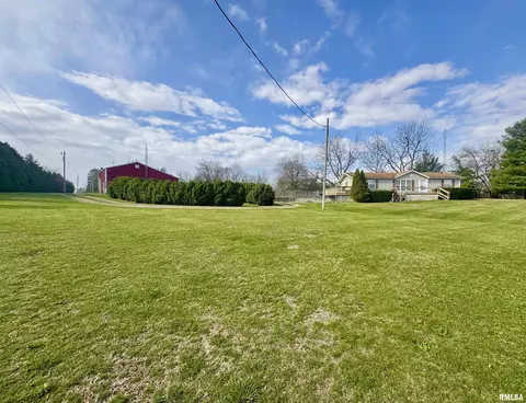 801 NW 9th Ave, Aledo, IL 61231