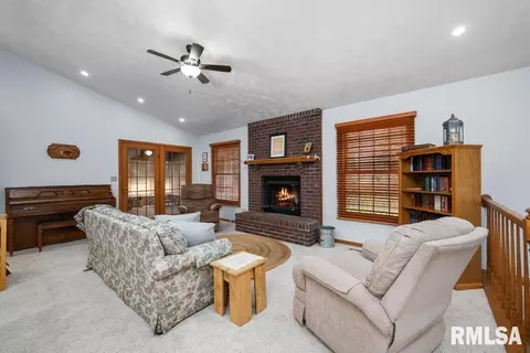 8861 E 1000th St, Cambridge, IL 61238 photo 14
