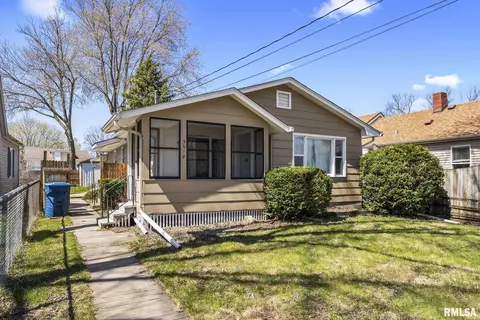 3019 4th Street A, East Moline, IL 61244