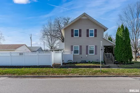 2334 19th Ave, Moline, IL 61265 photo 2