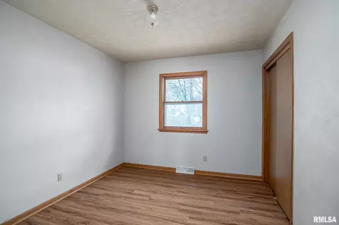 1009 6th Ave, Silvis, IL 61282 photo 9