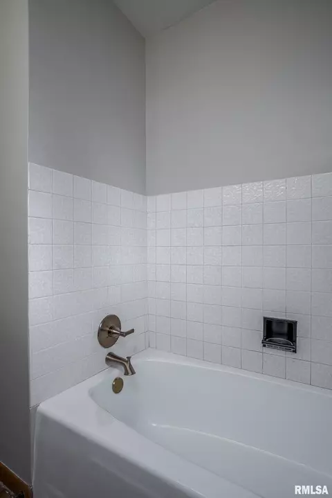 1009 6th Ave, Silvis, IL 61282 photo 16