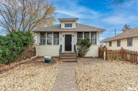 2815 Dubuque St, Davenport, IA 52803