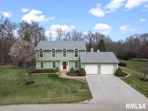 1916 Parkway Dr, Port Byron, IL 61275