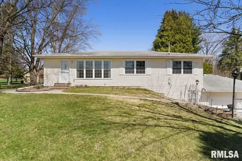 5223 120th Ave, Milan, IL 61264