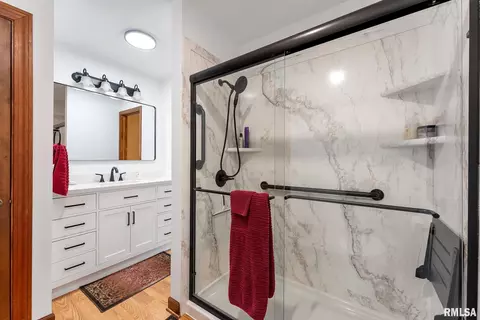 807 NW 3rd Ave, Aledo, IL 61231 photo 5
