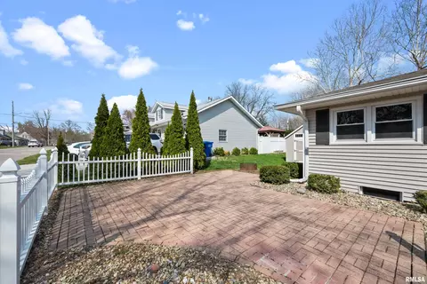 905 33rd Ave, Moline, IL 61265 photo 28