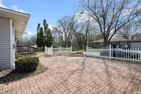 905 33rd Ave, Moline, IL 61265 photo 27