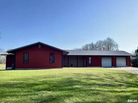 1300 N 3000th Ave, Loraine, IL 62349