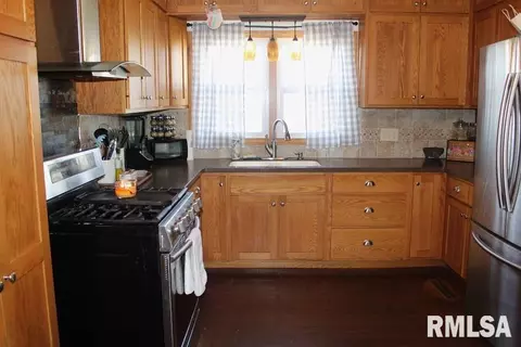 320 E Church St, Kewanee, IL 61443 photo 23